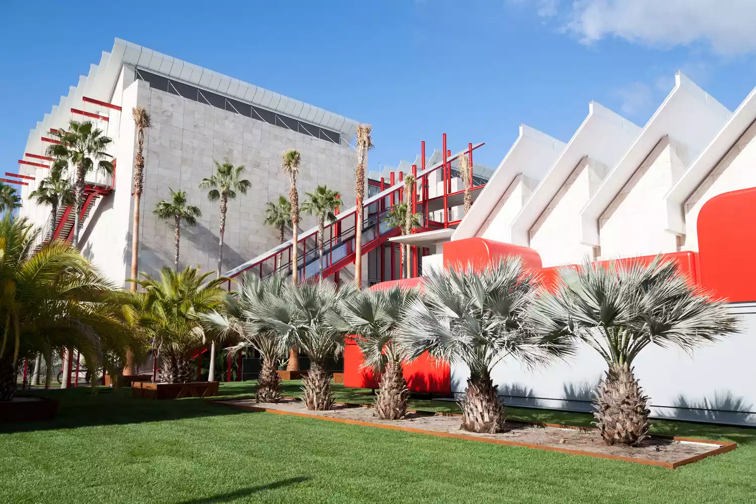 The exterior of the Los Angeles County Museum of Art on Wilshire Boulevard.