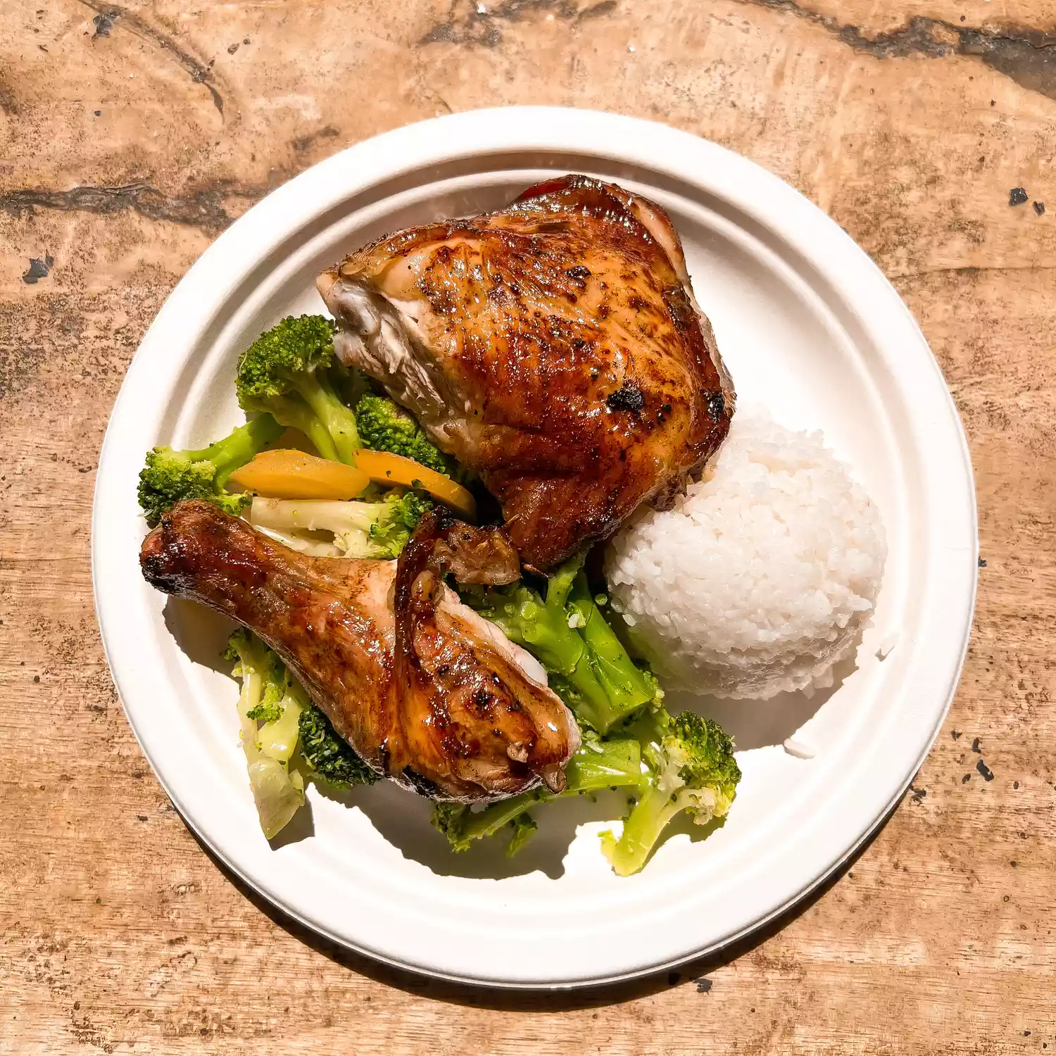 A plate of grilled huli huli chicken served on the Road to Hana in Maui.