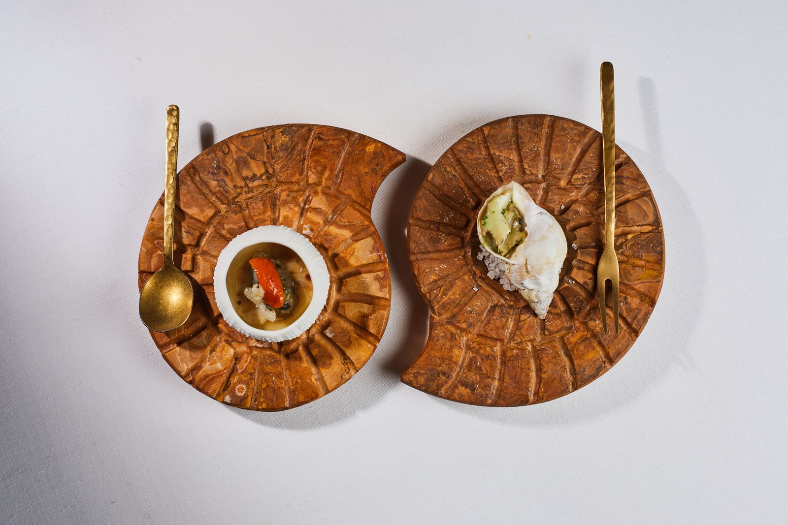 Elegant dining space at Zaranda restaurant in Mallorca.